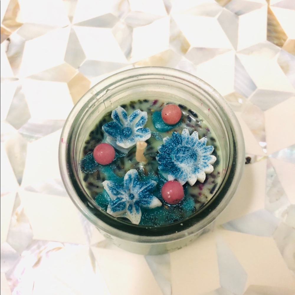 NWT Lavender Honey Tie-Dye Candle - Picture 2 of 2